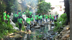 Participants at Labuan Bajo Cleanup Day 2014
